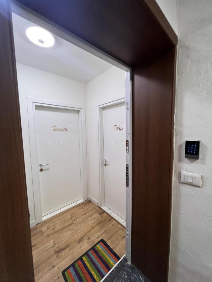 Grand Park & Bllok Area Rooms Tirana Exterior photo